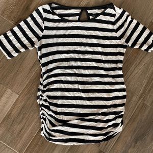 2 3/4 sleeve maternity shirts.